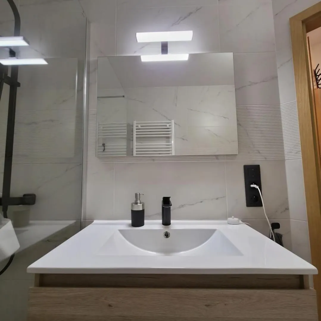 Daire 2 Bed Rooms With Sea View Oostende Belçika